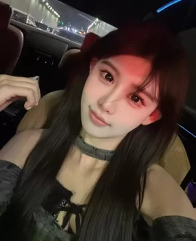 校花级别的美女