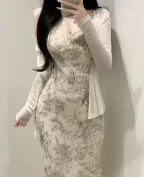 白白嫩嫩的尤物，值得期待