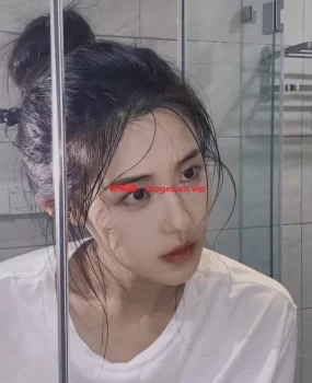 上甜下咸八号妹子成都酒店私密会所